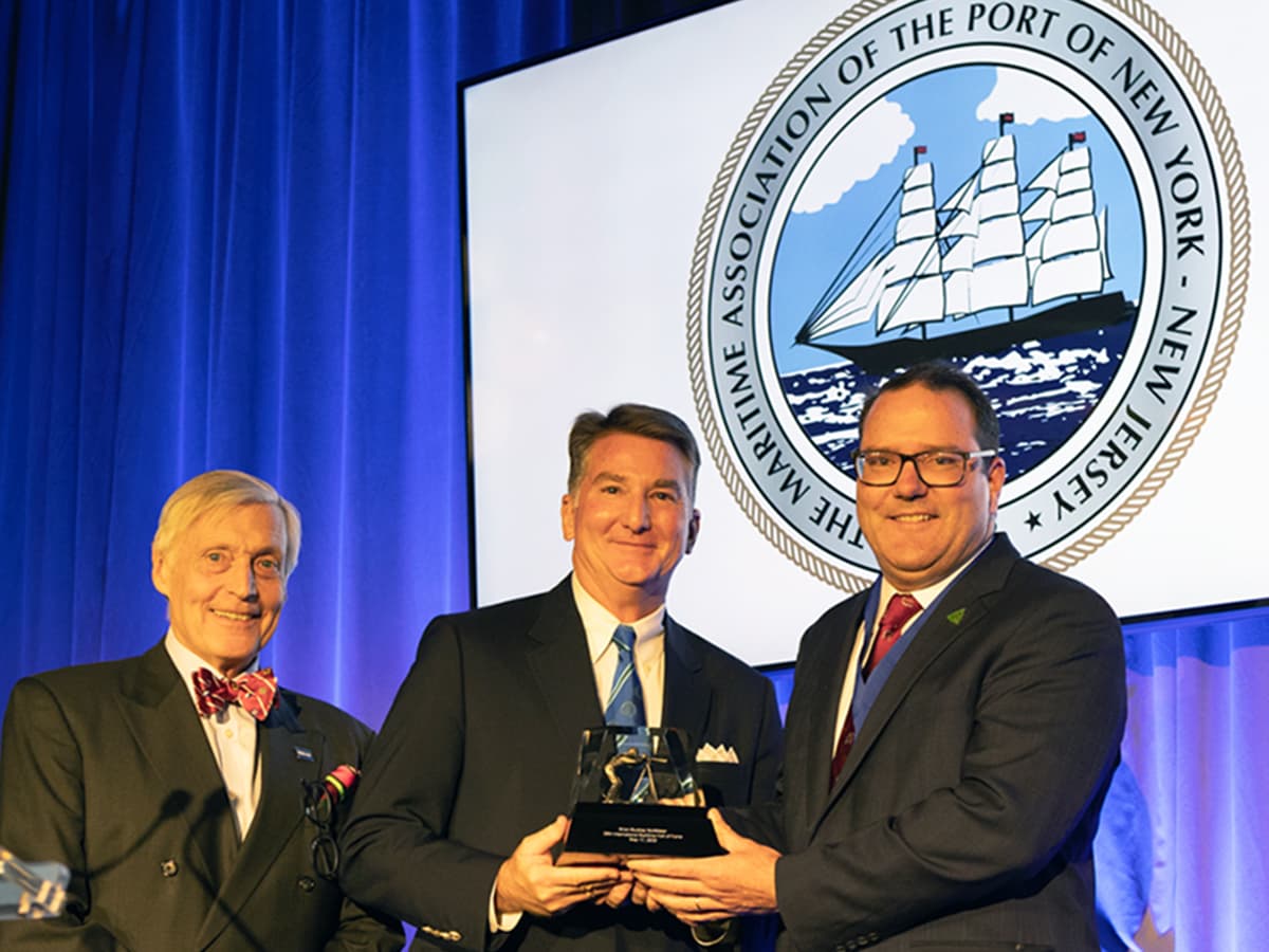 Buckley McAllister receives International Hall of Fame Award from MAPONY.