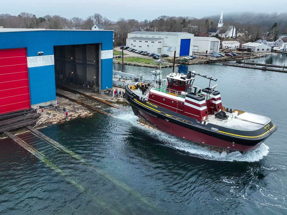 The tug Jane McAllister is launched at Washburn & Doughty in Maine.